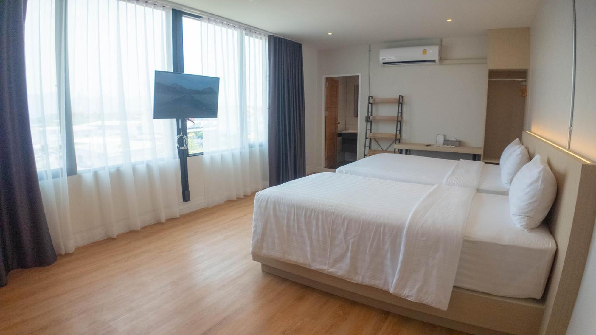V1 Boutique Hotel Kanchanaburi Bagian luar foto
